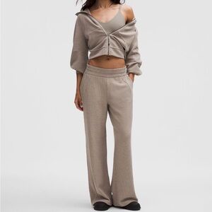 NWT Lululemon Scuba Wide Leg Pant Waffle